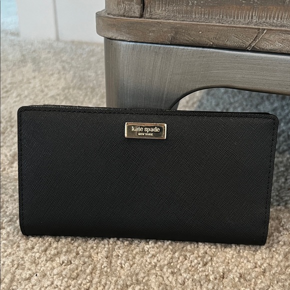 kate spade Handbags - Kate Spade Black Saffiano Leather Wallet